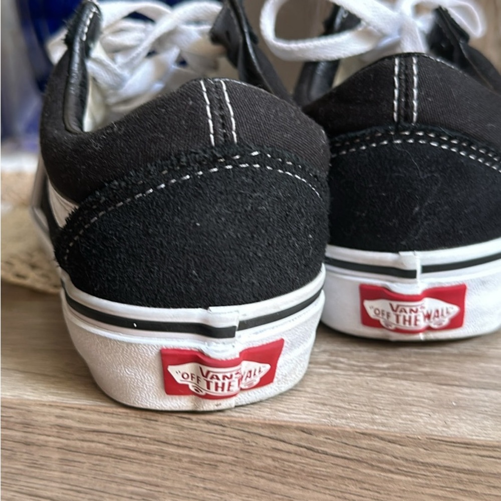 Kids vans black n white size 3.5 big kids - Picture 5 of 7